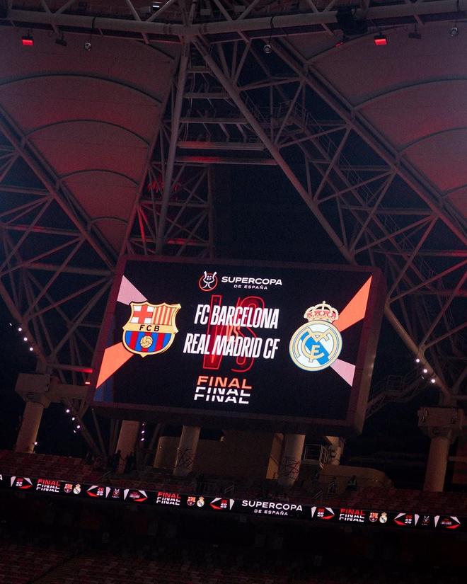 西超杯决赛迎来第11次国家德比，此前皇马赢下7次巴萨赢下2次