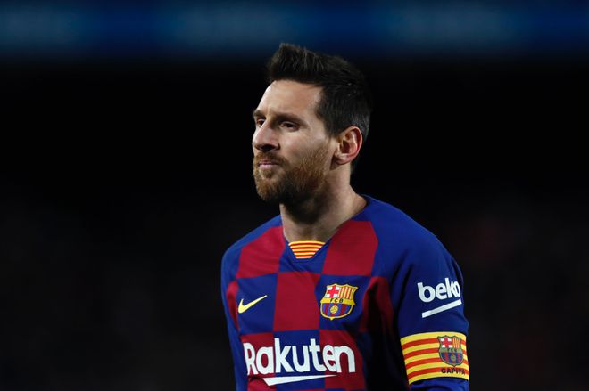 巴萨对皇马第10分钟，全场高喊梅西的名字！