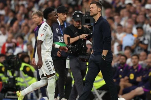 皇马队内已有17人发文告别阿隆索，维尼修斯、贝林等尚未发声