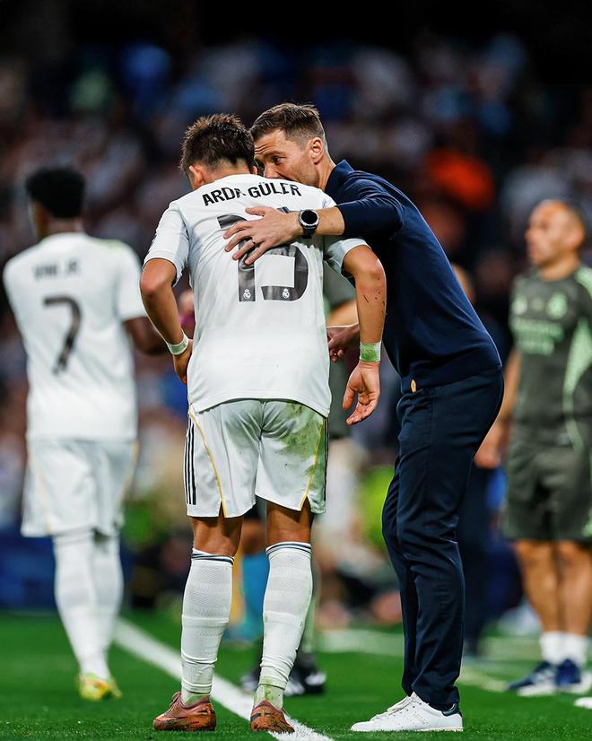 居莱尔告别阿隆索：你对我的信任，让我成为了更好的球员