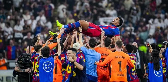 阿劳霍：感谢大家给予我包容，我将以更加强大的姿态回归赛场