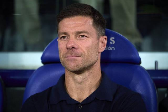 输球不到24小时 皇马解雇主帅阿隆索