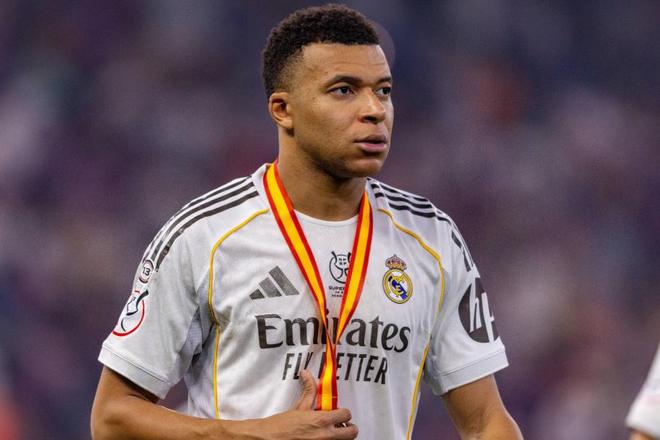 姆巴佩加盟后皇馬已丟7冠！金球獎(jiǎng)遙遙無(wú)期，巴薩國(guó)內(nèi)賽事奪4冠