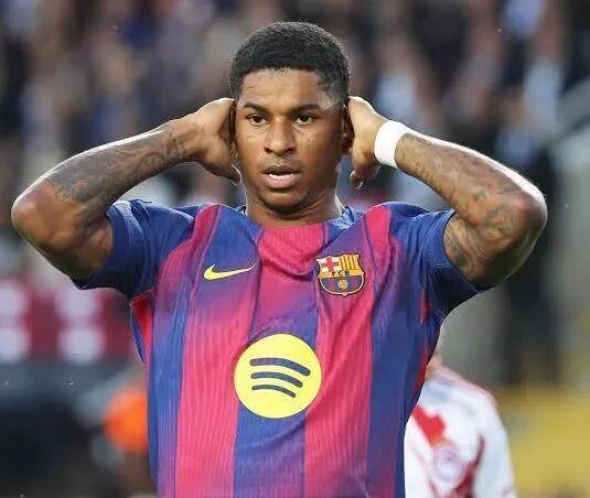 记者：巴萨希望降低拉什福德的买断费用或二租+强制买断条款；布伦特福德中场奥涅卡：当然，我想为曼联效力