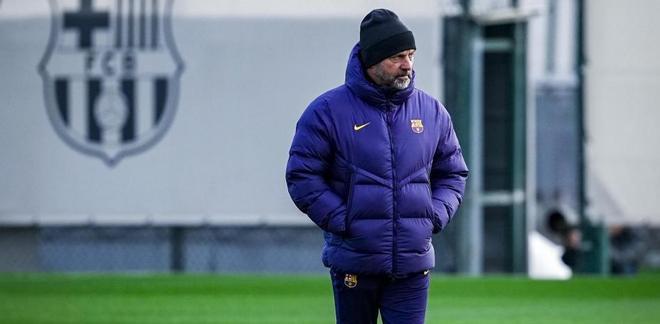 世体：拉菲尼亚因旧伤缺席今日合练但无大碍；德罗没有参加