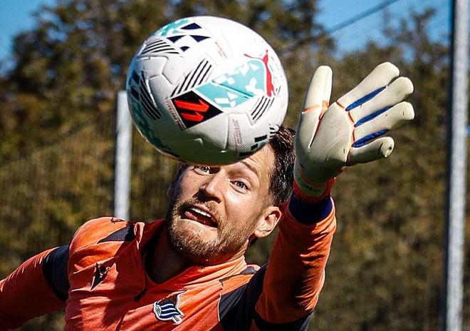 雷米罗：一场比赛决定不了谁去世界杯；没扑掉巴萨进球略惭愧