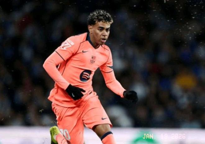 皇家社会2-1巴萨 积分榜巴萨49分仅1分领跑 皇社24分第八