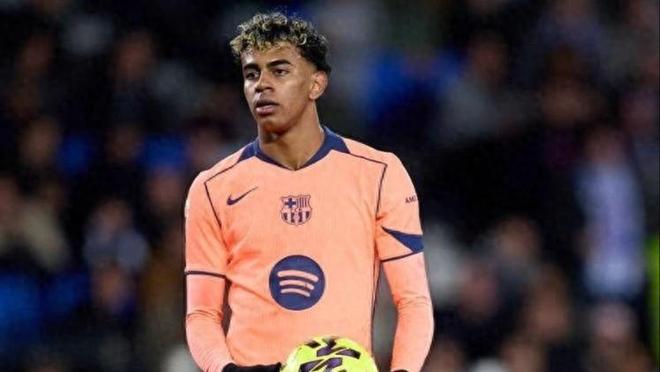 西甲：巴萨客场落败，仅领先皇马1分