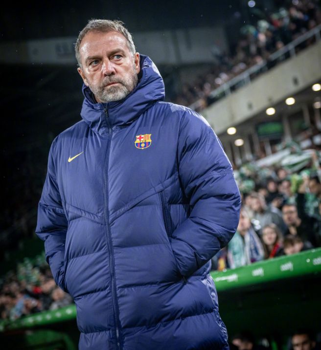 3球被吹3球中框！巴萨1-2不敌皇社11连胜戛然而止，皇马笑纳大礼