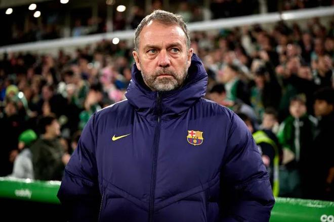 每体：巴萨提前关注未来可能的主帅人选，包括恩里克和塔帅