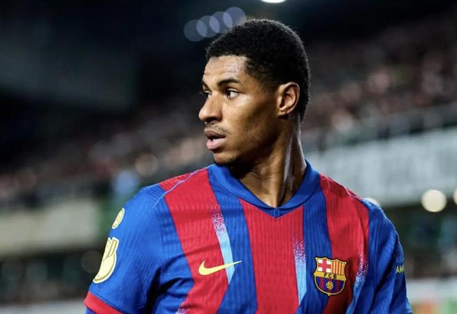 TA：拉什福德在巴萨态度很好，巴萨可能会尝试再租借他一赛季