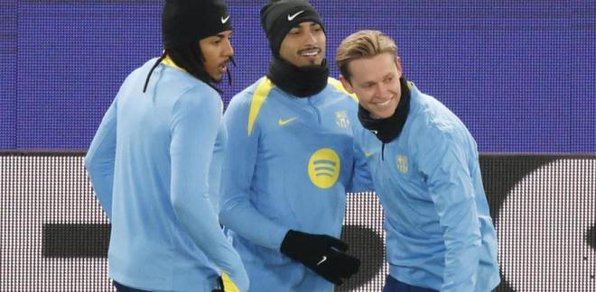 世体：拉菲尼亚训练状态极佳，他将顶替亚马尔出任首发