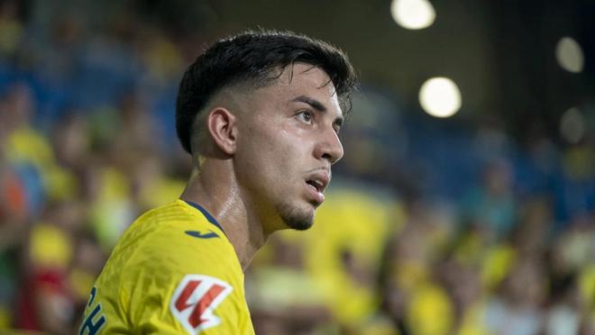 官方：黄潜与阿霍马克续约至2028年，并将他外租至巴列卡诺