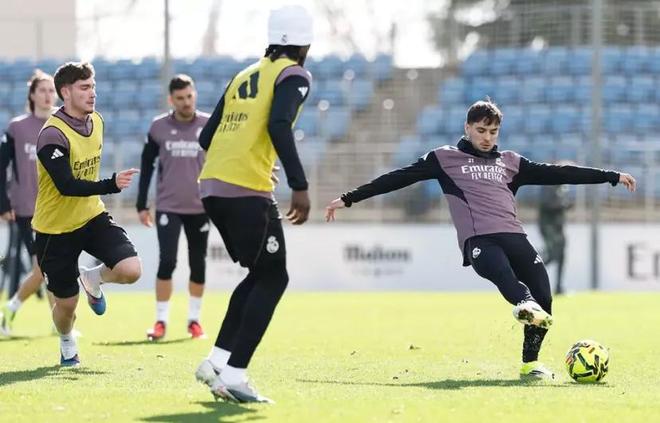 六台：阿诺德下周恢复训练，罗德里戈和阿森西奥可能出战黄潜