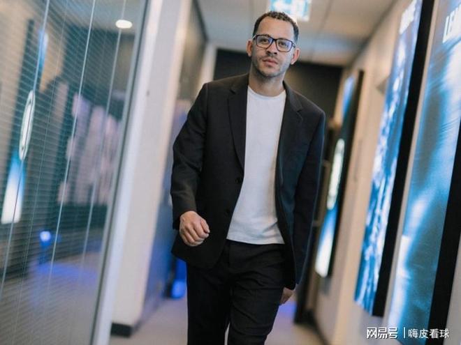 歐冠歐聯(lián)杯綜述：埃梅里強(qiáng)勢(shì)沖冠，4隊(duì)晉級(jí)，只剩14個(gè)附加賽名額