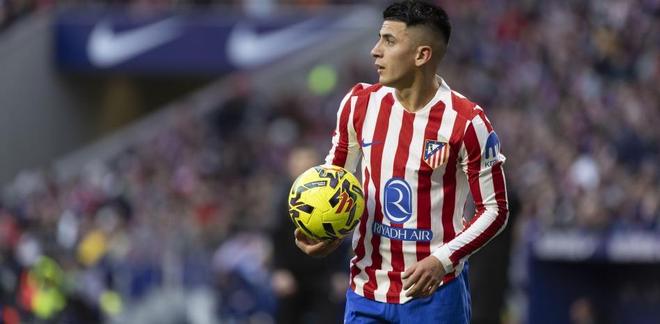 阿尔马达：尽管这段时间有传闻但我很平静，我会继续留在马竞