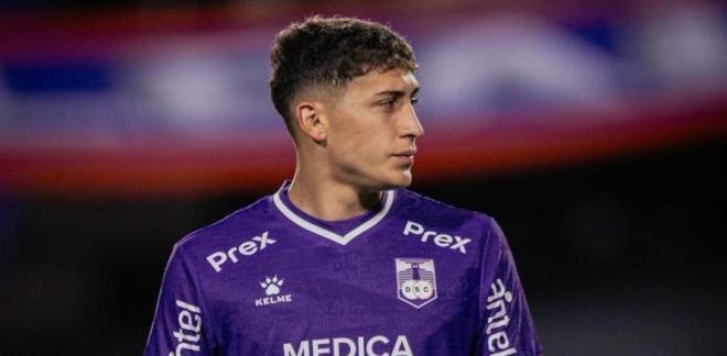 世体：乌拉圭小将帕西菲科启程前往巴萨，明天到达后签约合同