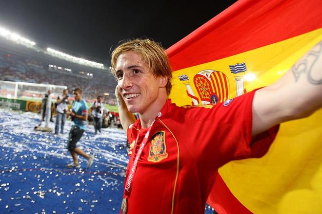 南非世界杯的这支西班牙这么厉害？若踢明年世界杯 还能轻松夺冠