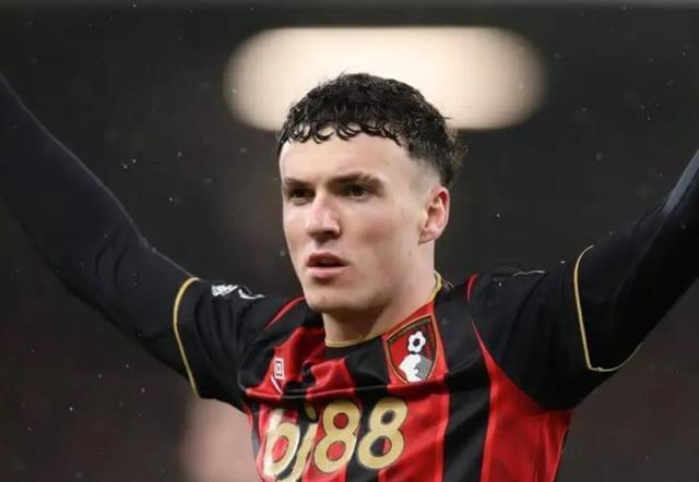 记者：樱桃2450万欧买断希门尼斯，米兰拿500万+剩余50%转会费