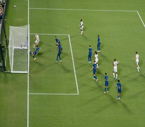 疯狂！哈兰德门前补射，遭极限门线解围钩出，曼城险32绝杀