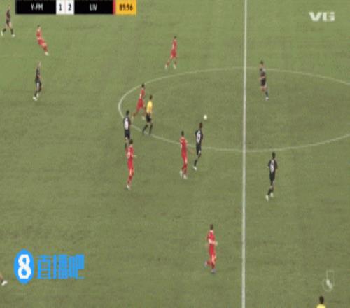 小孩哥！16岁恩古莫哈奔袭一条龙建功，这球漂亮！