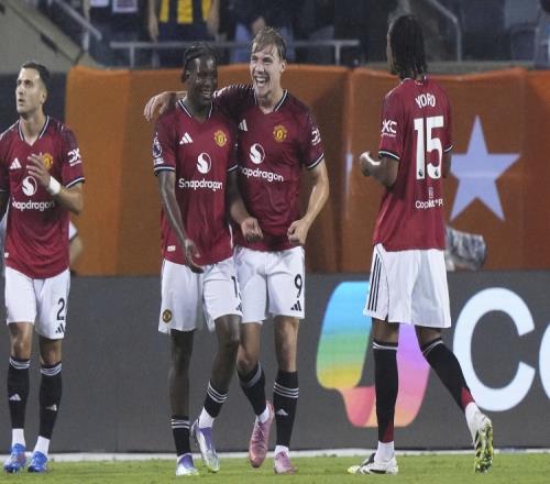 邮报：曼联从英超季前赛获得750万镑收入，有球队反对该赛事