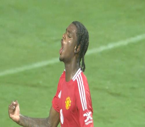 年轻人真的想赢！19岁海文头球破门，曼联31领先中国香港