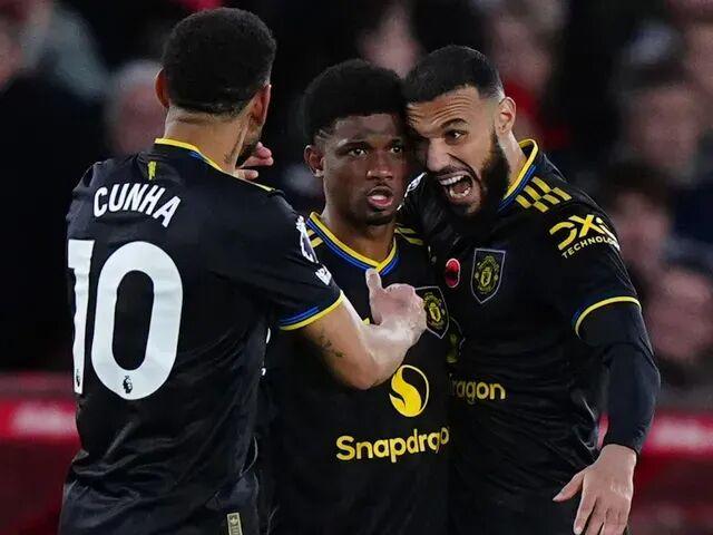 曼联无缘4连胜！阿莫林保守换人遭质疑 达洛特沦为罪人