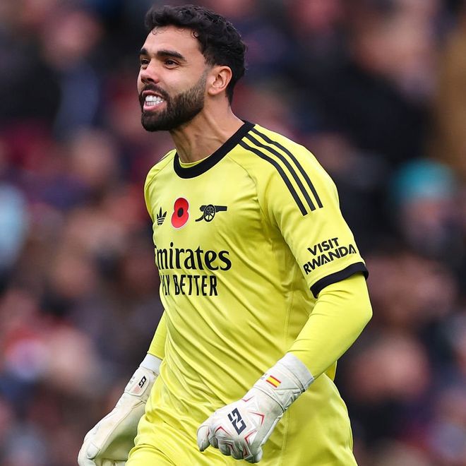 场内票？英媒：拉亚成收入最高的观众，近4轮3次0扑救躺赢