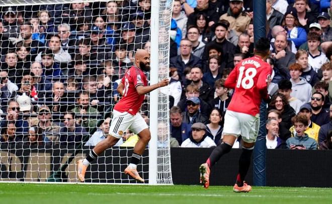 曼联压哨绝平！629天首次5场不败，8战热刺不胜，延续2魔咒