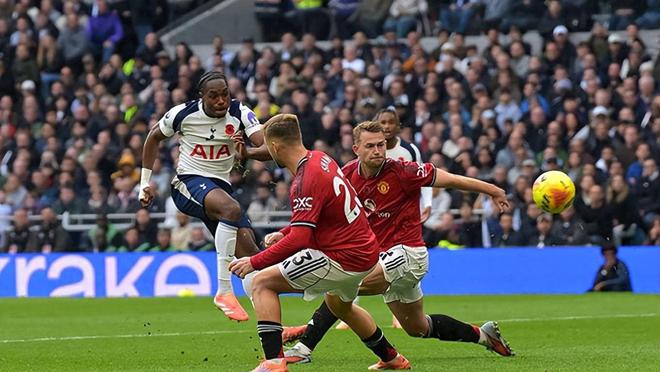 英超：“霉运”缠身，“二哥宝座”对曼联来说仍遥不可及