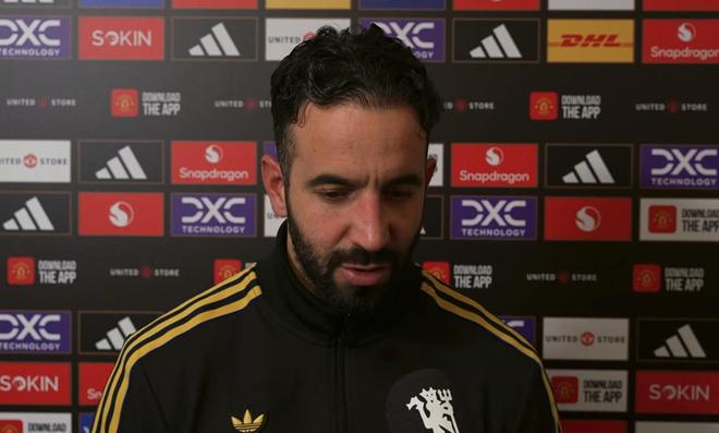 阿莫林：我对球队表现感到沮丧；输球可以但多一人应踢得更好