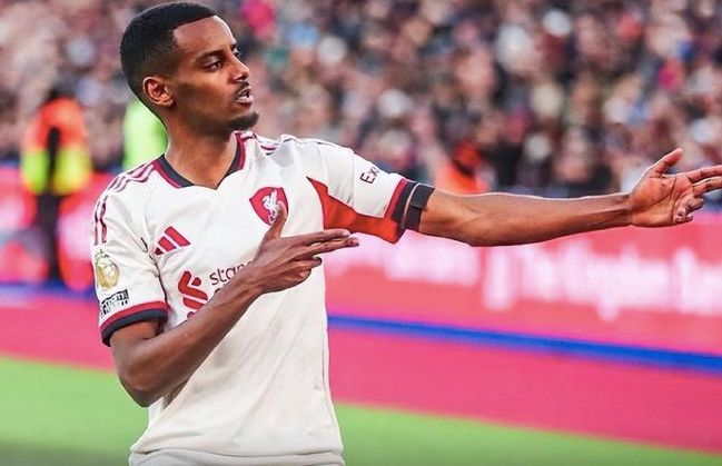 1.5亿双星同时爆发！牺牲1个萨拉赫，三连败后利物浦看到争冠希望