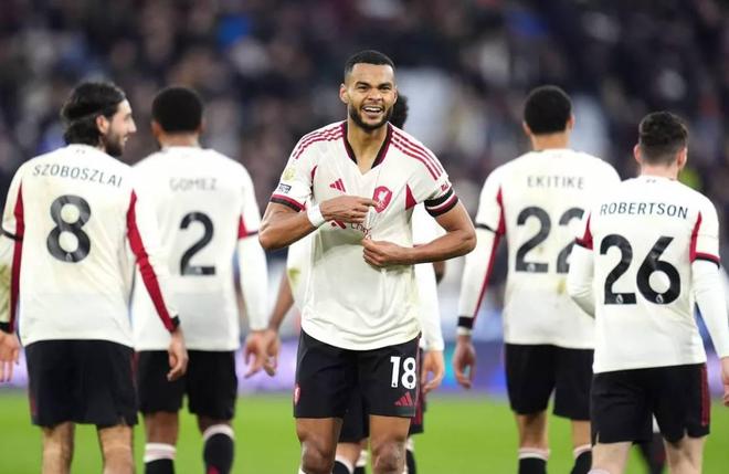 老雷：乔-戈麦斯稳固了红军的防线；加克波对西汉姆时很出色