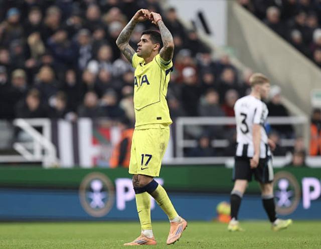 丹索：罗梅罗总是以身作则，今天他再次证明自己是顶级后卫