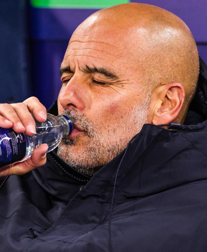 1-3，1-5到4-5，曼城拒绝逆转：哈兰德造3球+111场百球+福登爆发