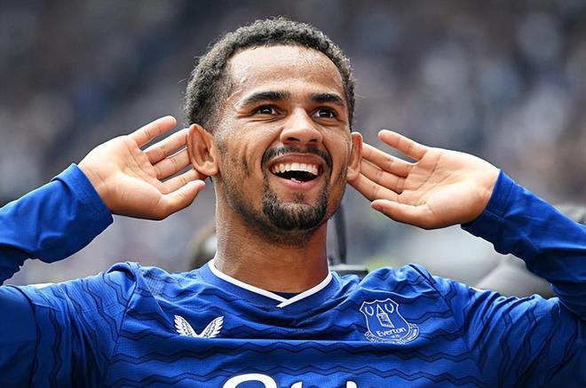 4球1助攻！25岁非洲天才边锋闪耀英超，超级香饽饽，3大豪门疯抢