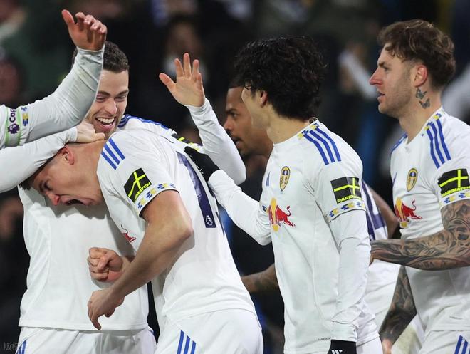 英超都是掉链子大王？日本球员破门 切尔西半场落后保级弱旅2球