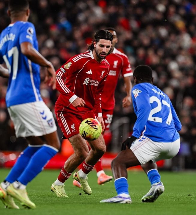 1:1！范戴克失误+逃过绝杀，维尔茨制造乌龙救主，利物浦无缘连胜