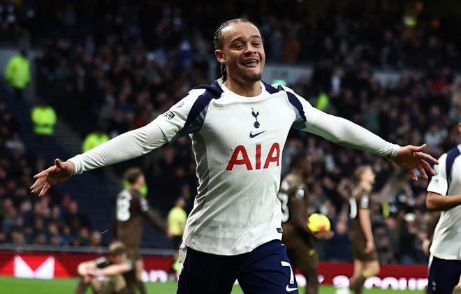 哈维-西蒙斯：我知道我的进球会到来，拿到球时就想着要冲