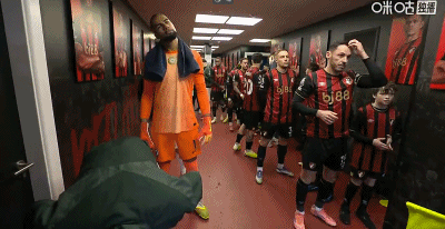 半场：切尔西0-0伯恩茅斯，德拉普伤退，埃万尼尔松失空门