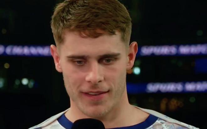 范德芬:我们最近在主场的状态不好,今天拿到三分真的很重要 范德芬:我们最近在主场的状态不好,今天拿到三分真的很重要