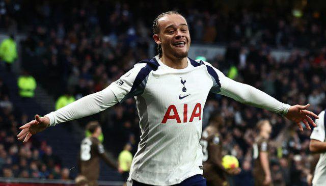 英超：热刺2比0布伦特福德