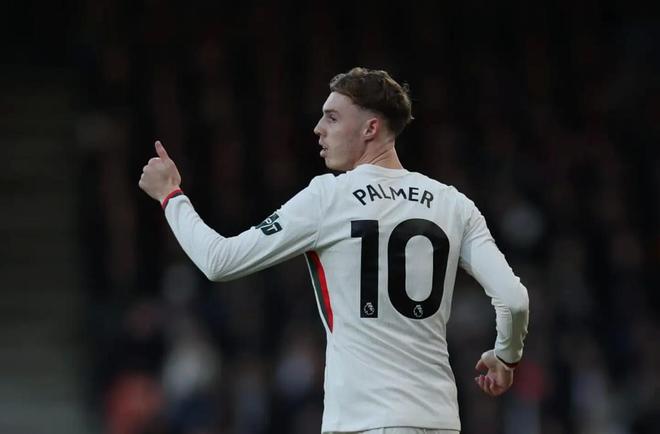 TA：蓝军缺少一名高效射手，帕尔默还需与其他人建立默契