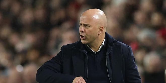 萨拉赫或已踢完利物浦生涯最后一战?斯洛特直言“完全不知情” 萨拉赫或已踢完利物浦生涯最后一战?斯洛特直言“完全不知情”