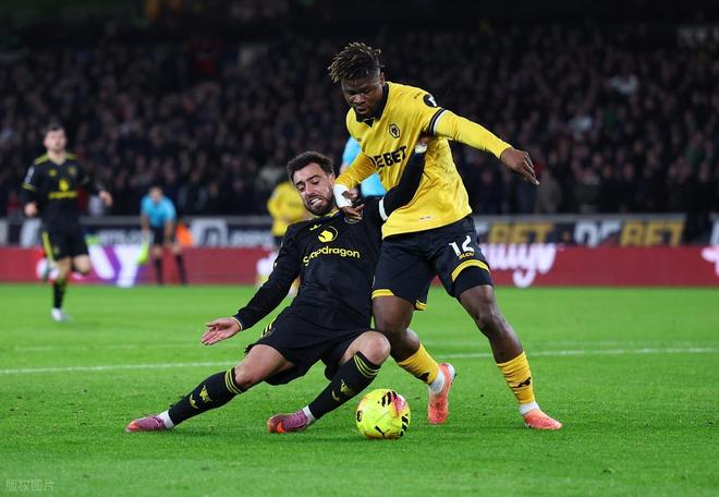 英超最新积分战报 B费造3球曼联大胜 超利物浦追上切尔西升至第6