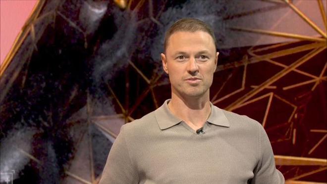 曼联官宣名宿离队，揭秘半年就辞职原因！曝拜仁5000万争红魔帝星