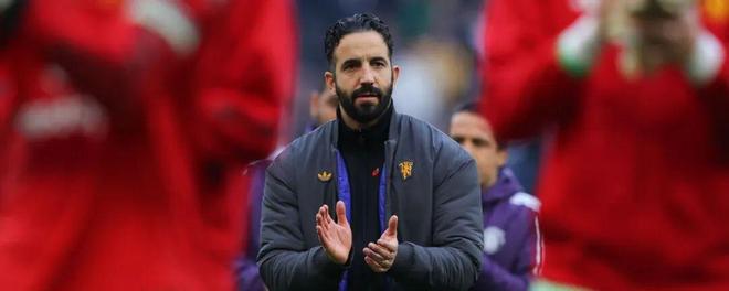 赢球重返前6！曼联PK狼队首发11人浮现 德里赫特回归