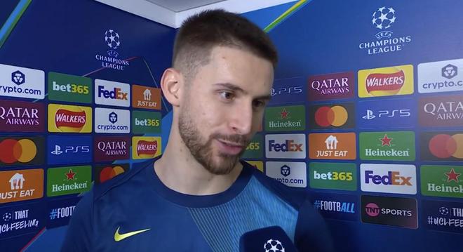 球迷态度的变化?维卡里奥:我是成熟的男人了,能应对这些事 球迷态度的变化?维卡里奥:我是成熟的男人了,能应对这些事