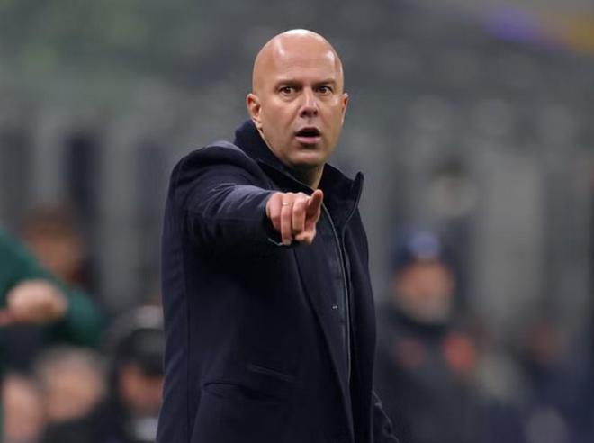 连续4场不败，独立报：斯洛特两次关于萨拉赫的决定都做对了